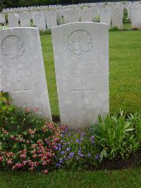 Etaples Military Cemetery - Gardner, H